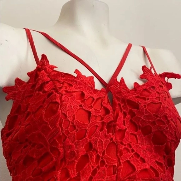 Red Crochet dress NWT - Picture 2 of 2